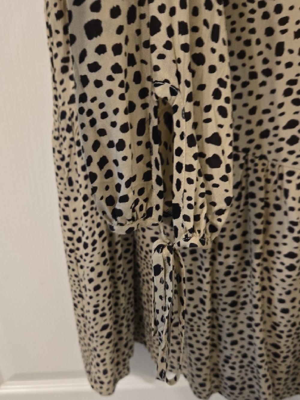 Kori Beige Tiered Long Sleeve Mini Dress with Black Spot Print Size L - Picture 4 of 10